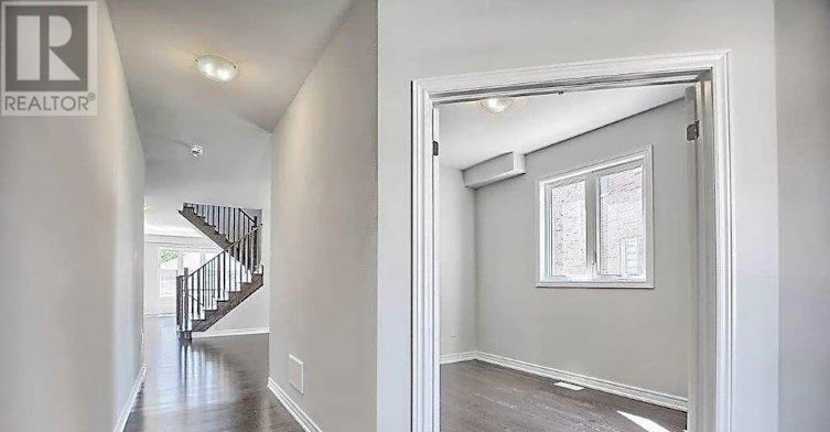 1283 Blackmore Street E, Innisfil, ON, L9J 4S4 - 2
