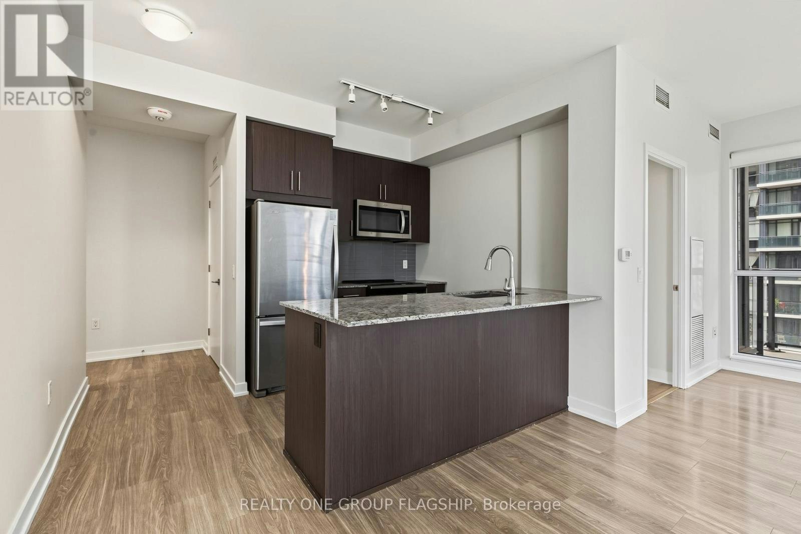 1407-4085 Parkside Village Drive, Mississauga, ON, L5B 0K9 - 10