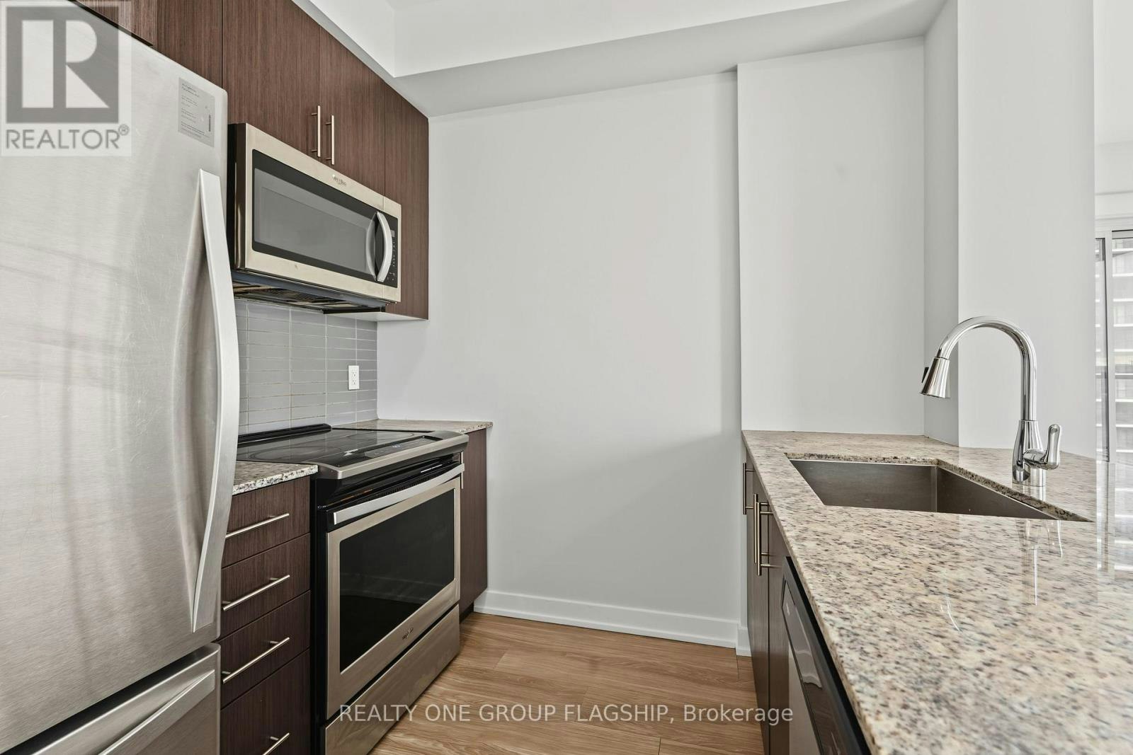1407-4085 Parkside Village Drive, Mississauga, ON, L5B 0K9 - 11