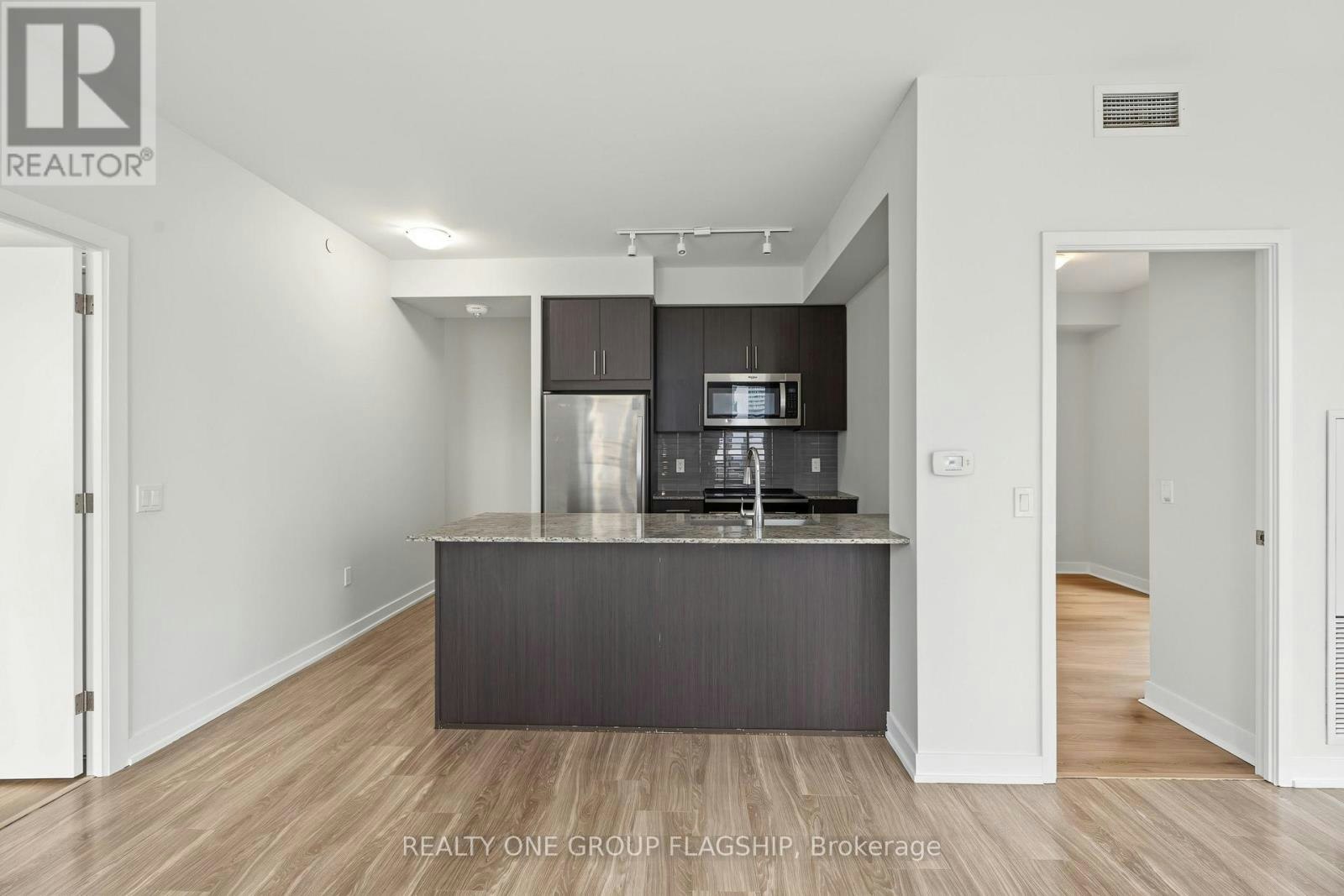 1407-4085 Parkside Village Drive, Mississauga, ON, L5B 0K9 - 9