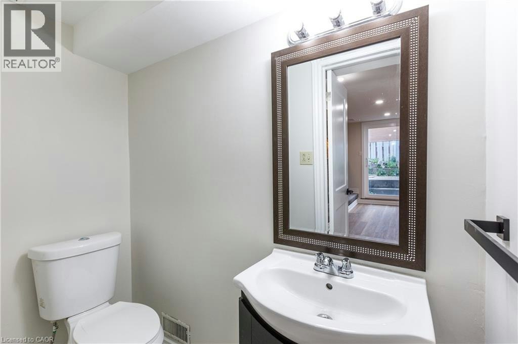 Lower-11 Algonquin Court, Hamilton, ON, L8T 4T2 - 9