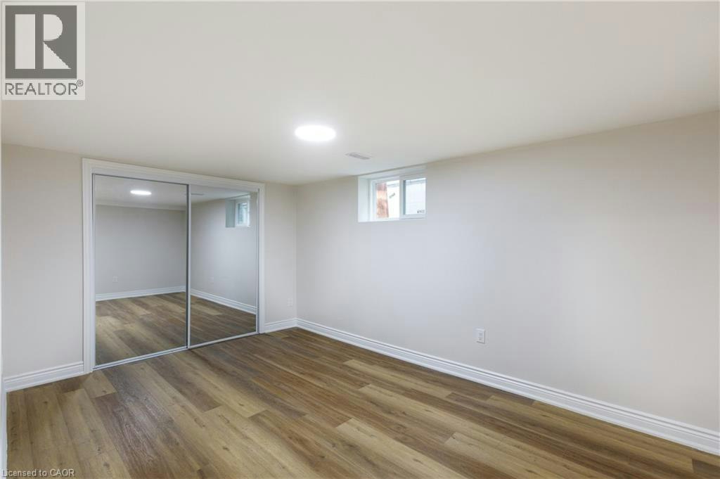 Lower-11 Algonquin Court, Hamilton, ON, L8T 4T2 - 16