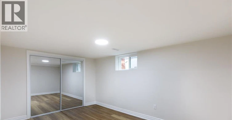 Lower-11 Algonquin Court, Hamilton, ON, L8T 4T2 - 16