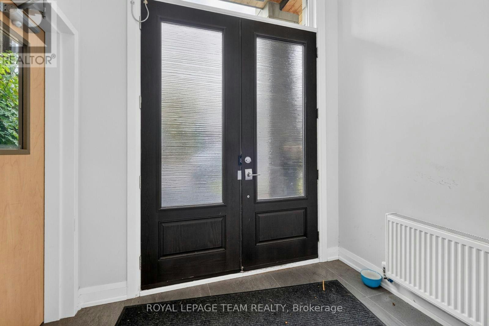 3-336 Tweedsmuir Avenue, Ottawa, ON, K1Z 5N4 - 4