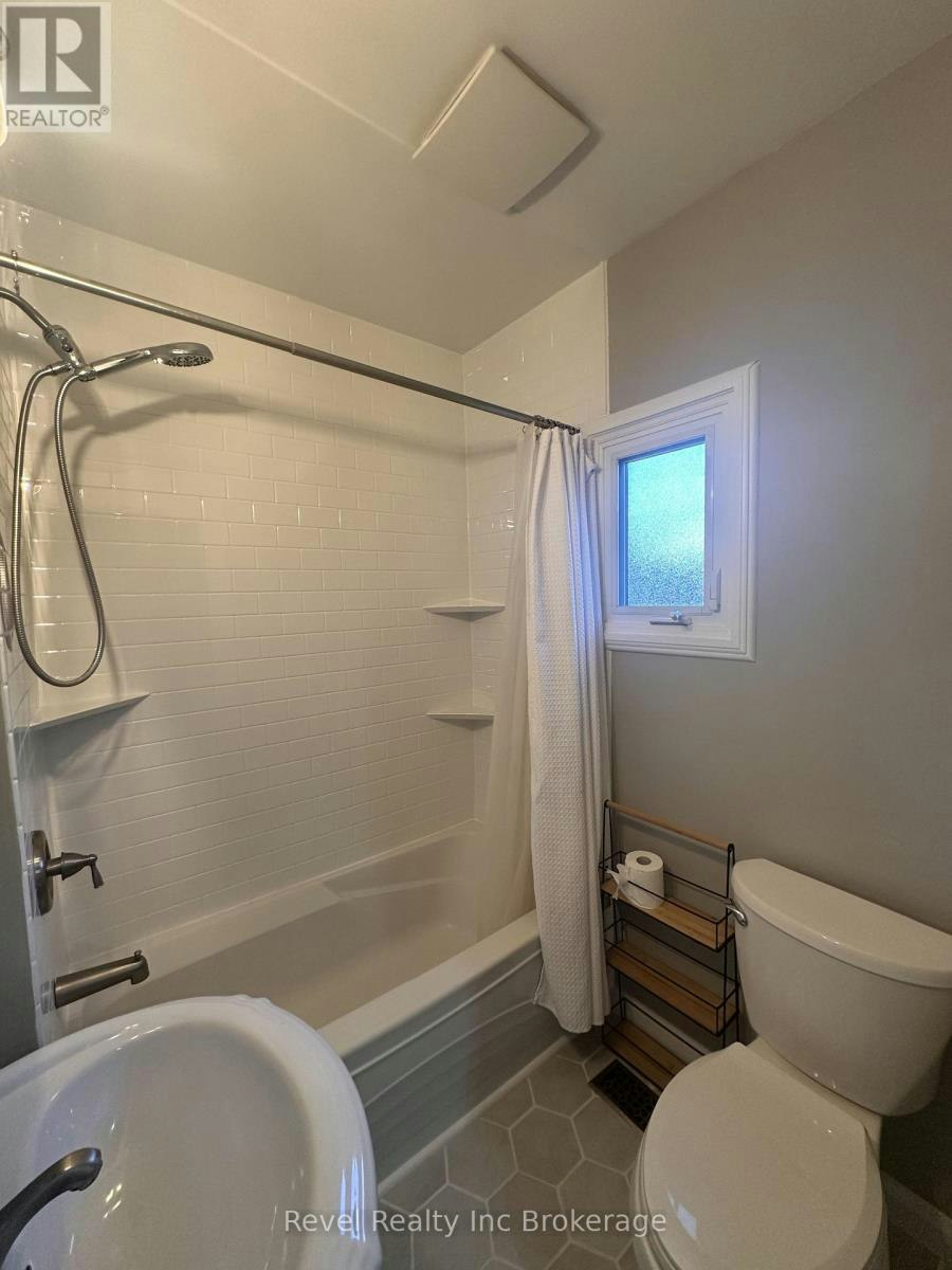 162 Brisbin Street, London, ON, N5Z 2M1 - 15