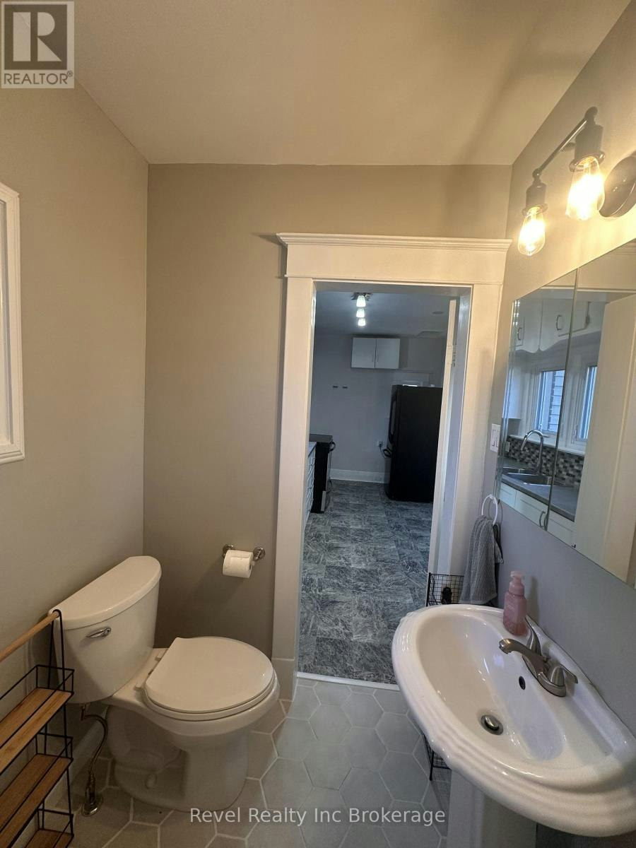 162 Brisbin Street, London, ON, N5Z 2M1 - 16