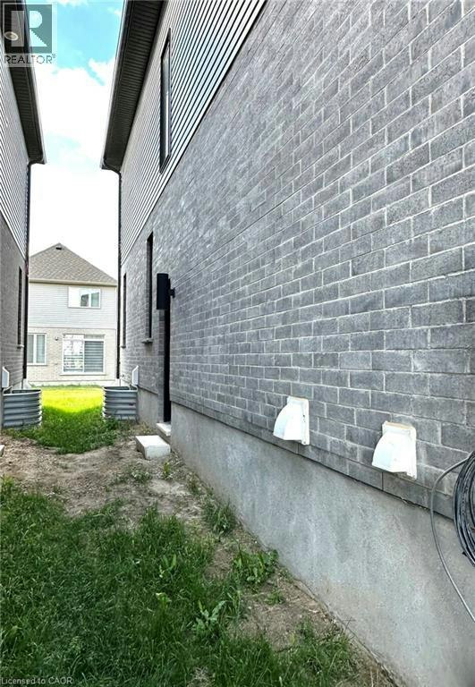 Lower-50 Jacob Detweiller Drive, Kitchener, ON, N2P 0L1 - 5
