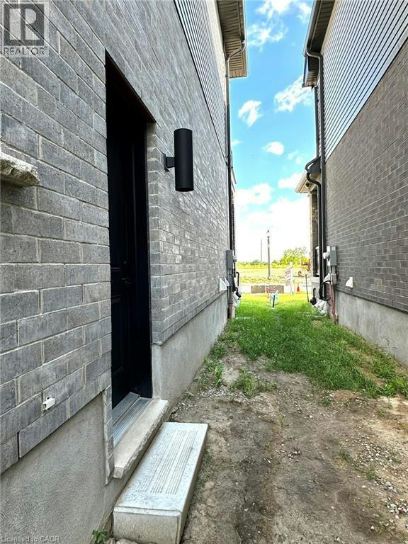 Lower-50 Jacob Detweiller Drive, Kitchener, ON, N2P 0L1 - 7