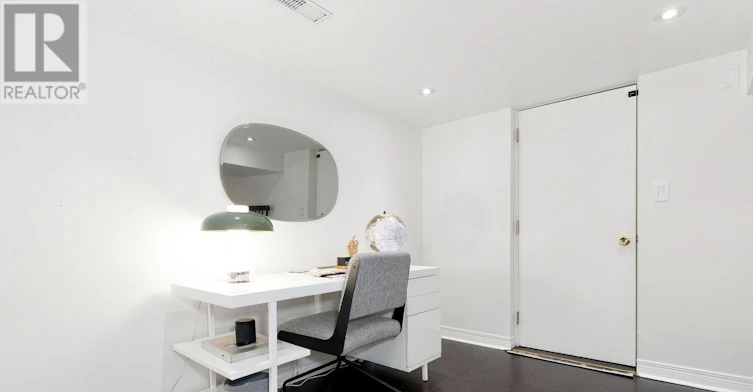 127 Durie Street, Toronto, ON, M6S 3E7 - 31
