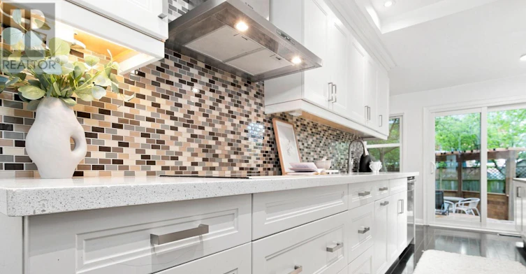 127 Durie Street, Toronto, ON, M6S 3E7 - 8