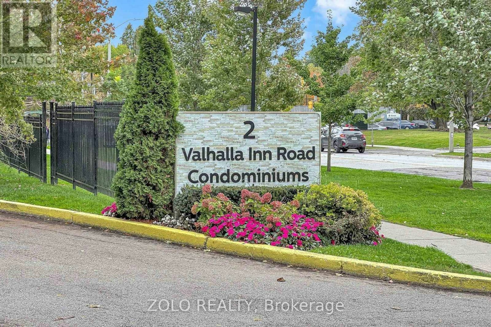 247C-2 Valhalla Inn Road, Toronto, ON, M9B 6C3