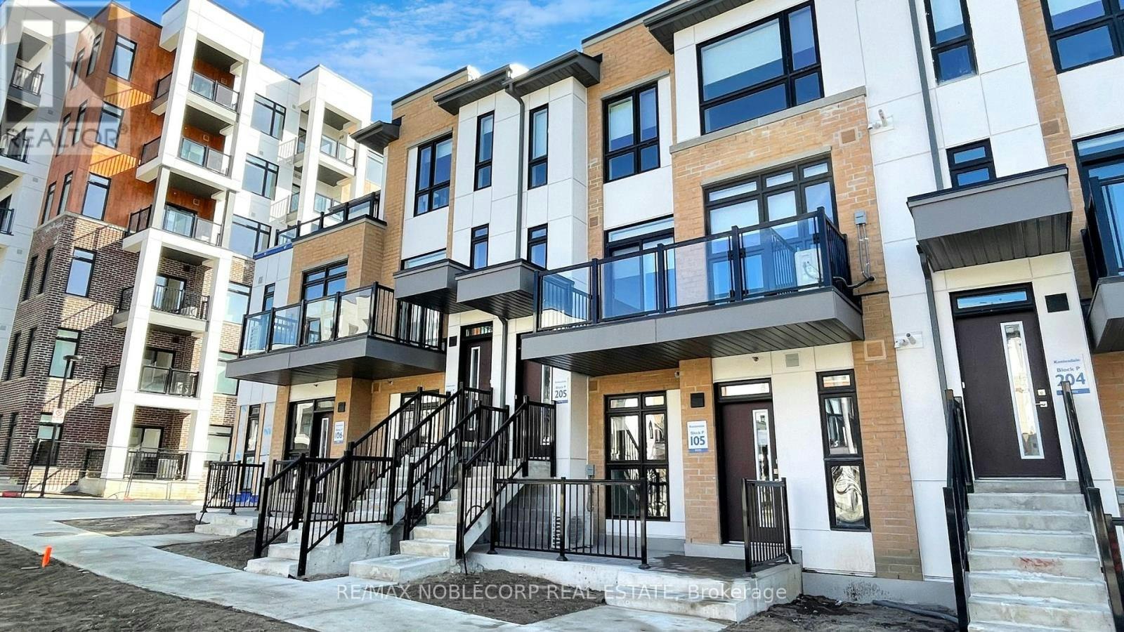 205-145 Canon Jackson Drive, Toronto, ON, M6M 2G1 - 2