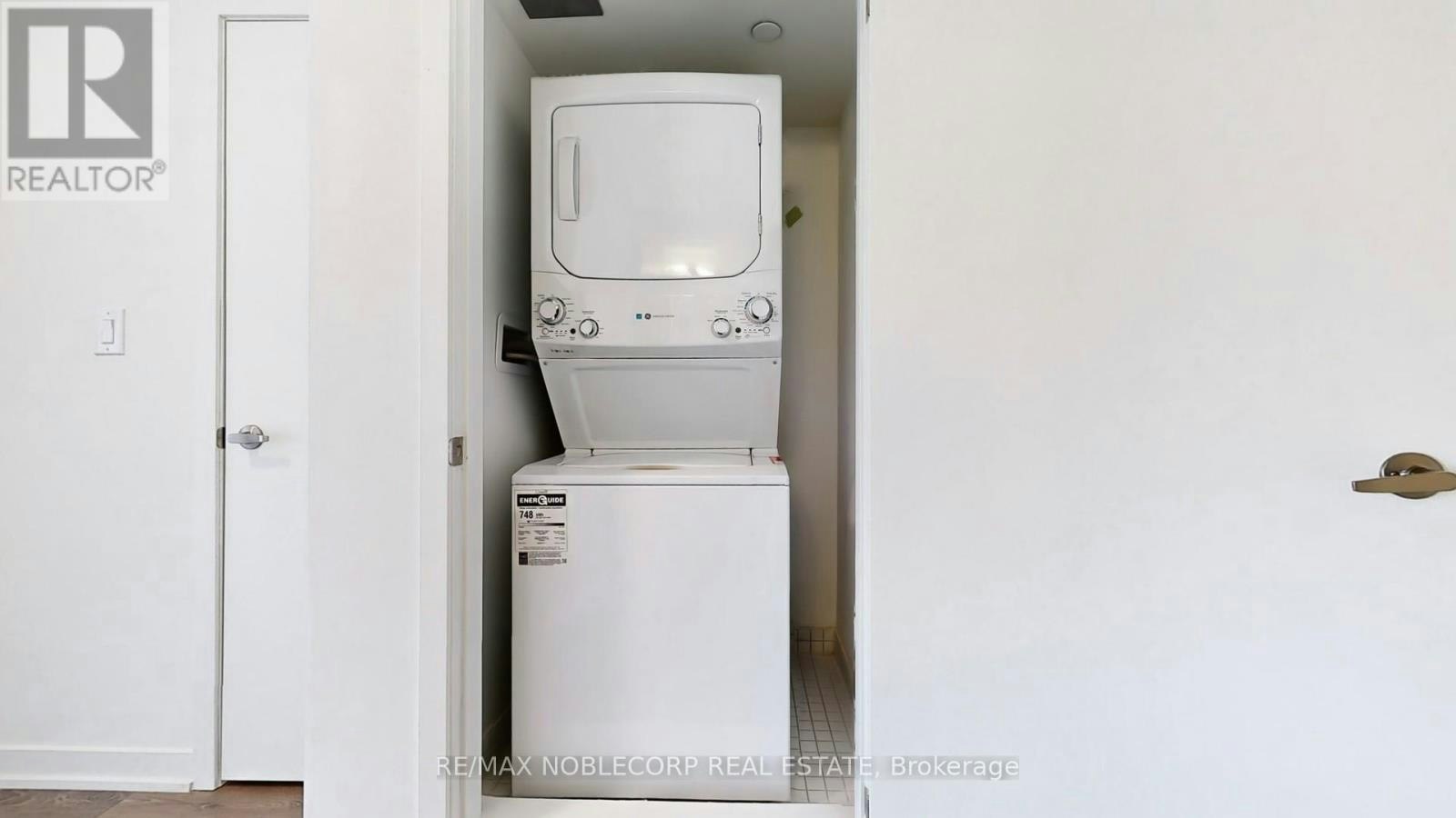 205-145 Canon Jackson Drive, Toronto, ON, M6M 2G1 - 28