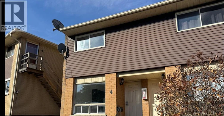 4-32 Ralgreen Crescent, Kitchener, ON, N2M 1T9