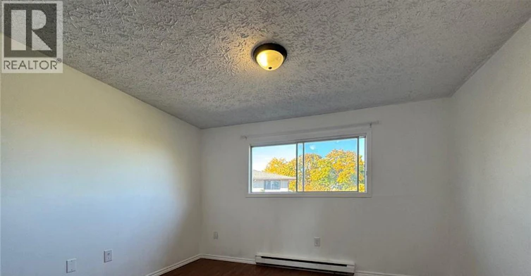 4-32 Ralgreen Crescent, Kitchener, ON, N2M 1T9 - 8