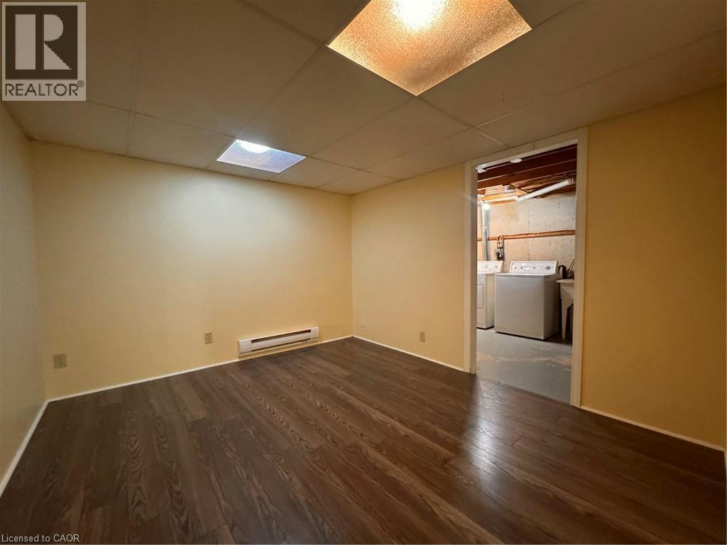 729 Parkview Crescent, Cambridge, ON, N3H 5H1 - 2