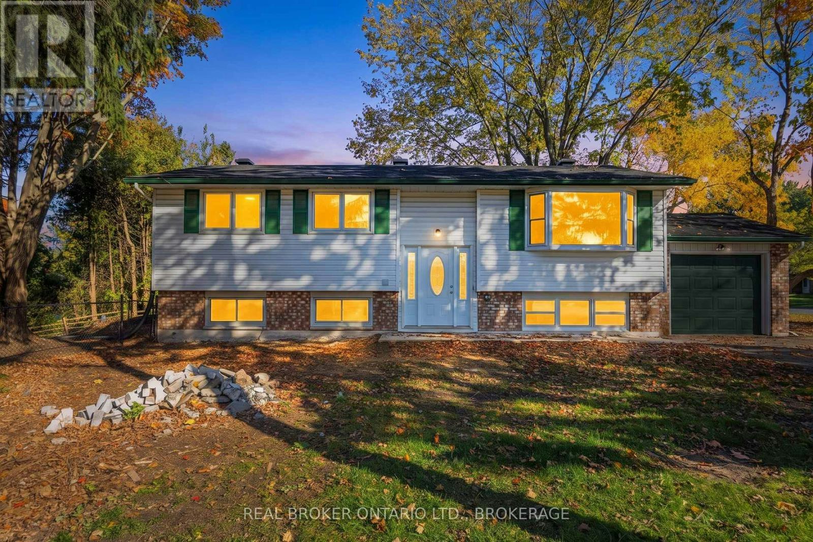 759 High Gate Park Drive, Kingston, ON, K7M 5Z6