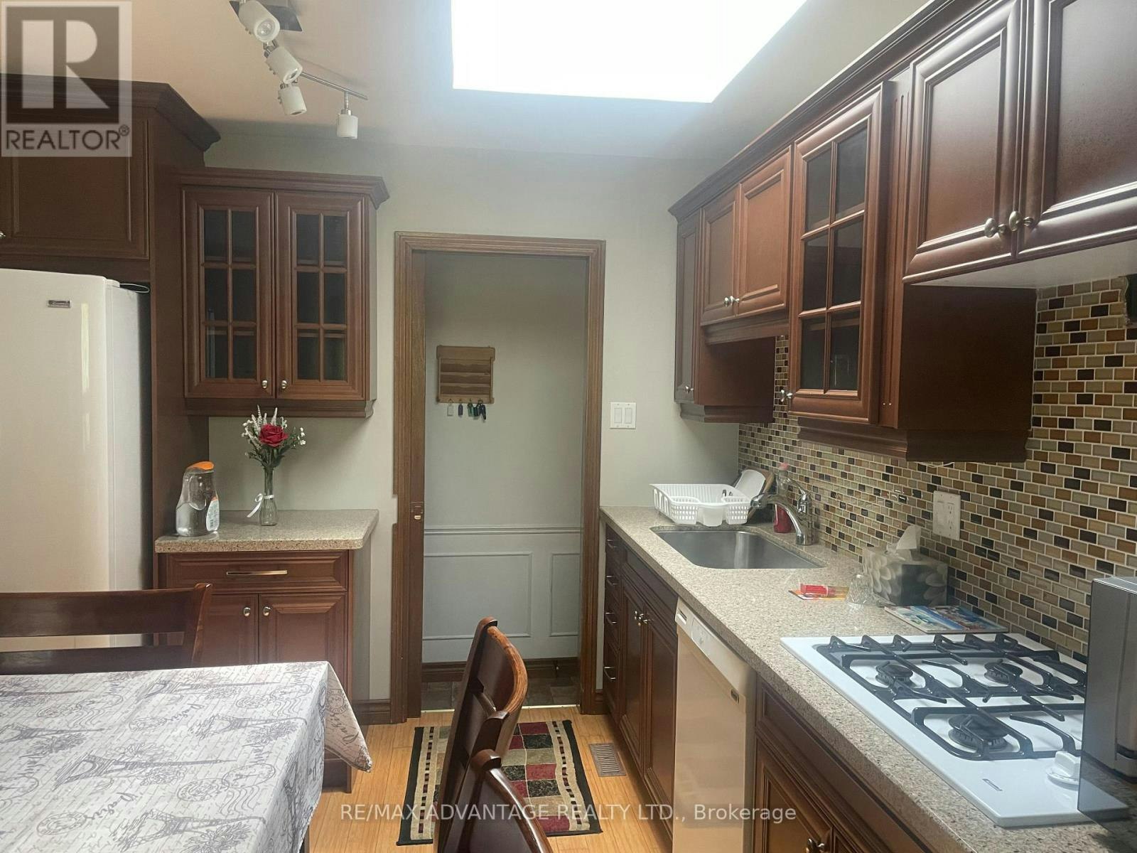 776 Dundalk Drive, London, ON, N6C 3V2 - 8