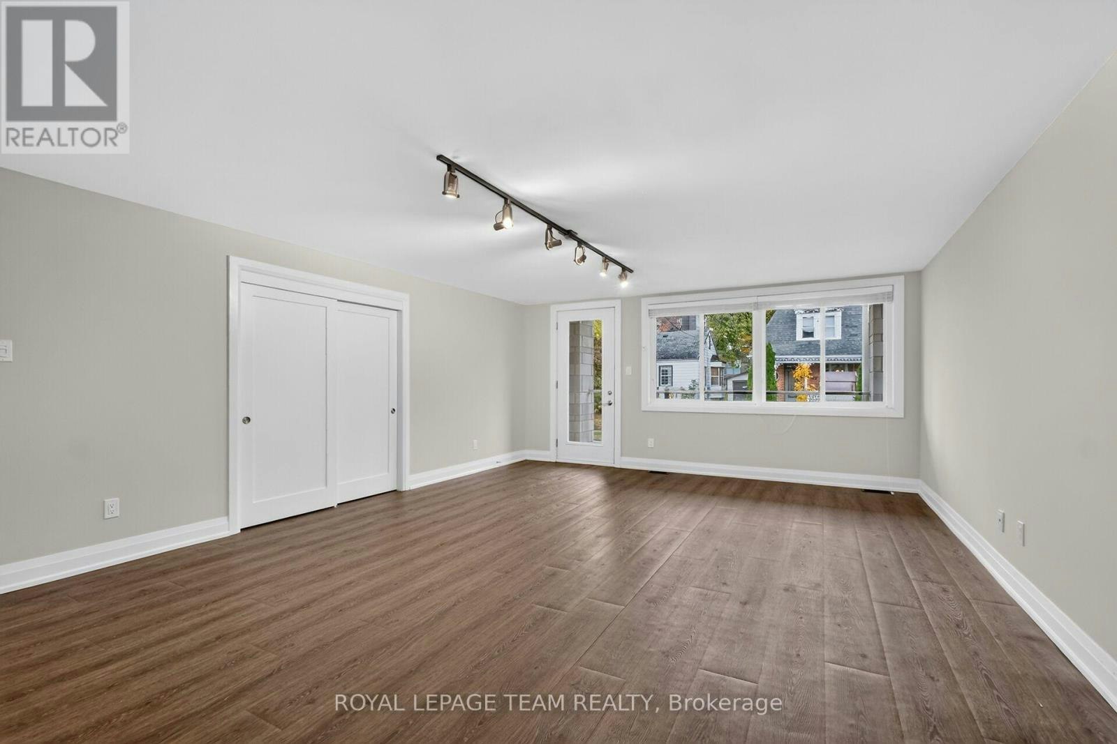 2-336 Tweedsmuir Avenue, Ottawa, ON, K1Z 5N4 - 11