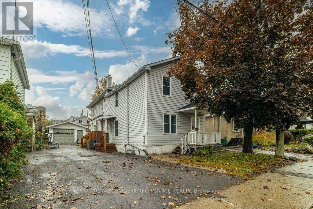 137 Genest Street, Ottawa, ON, K1L 7Y8