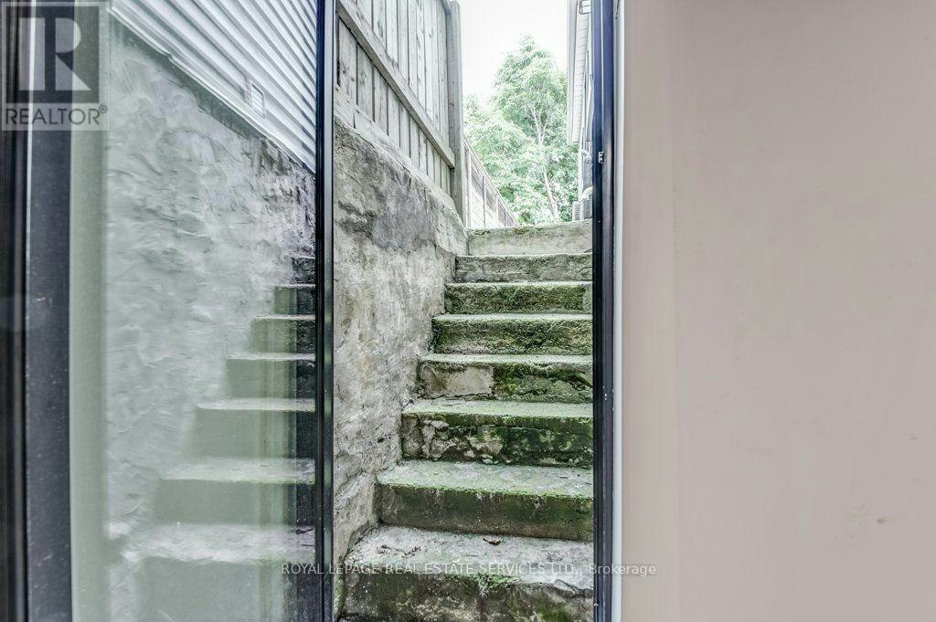 1-10 Fennings Street, Toronto, ON, M6J 3B8 - 17