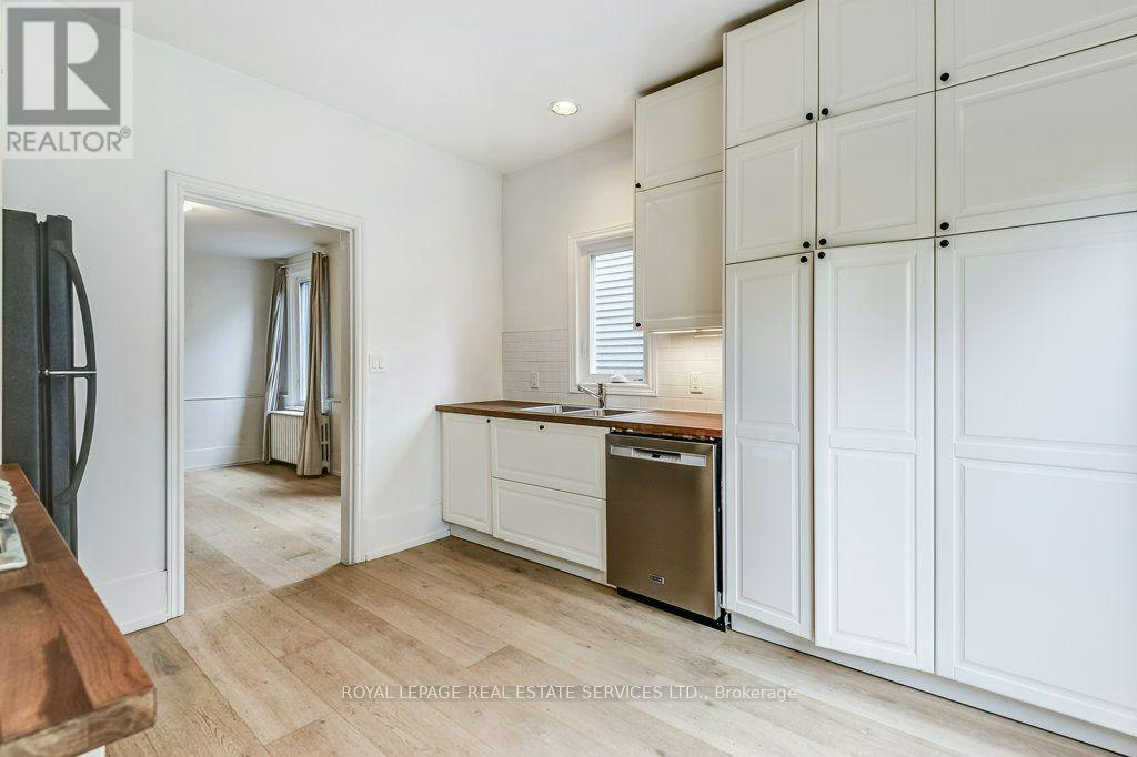 1-10 Fennings Street, Toronto, ON, M6J 3B8 - 4