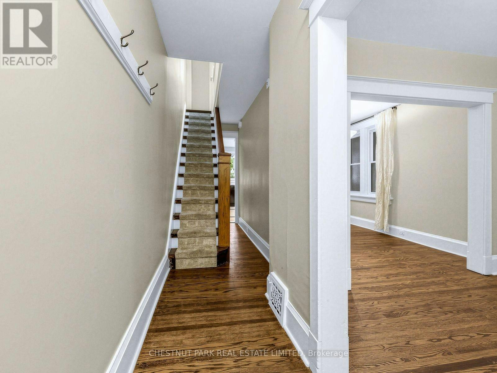 148 Felstead Avenue, Toronto, ON, M4J 1G5 - 3