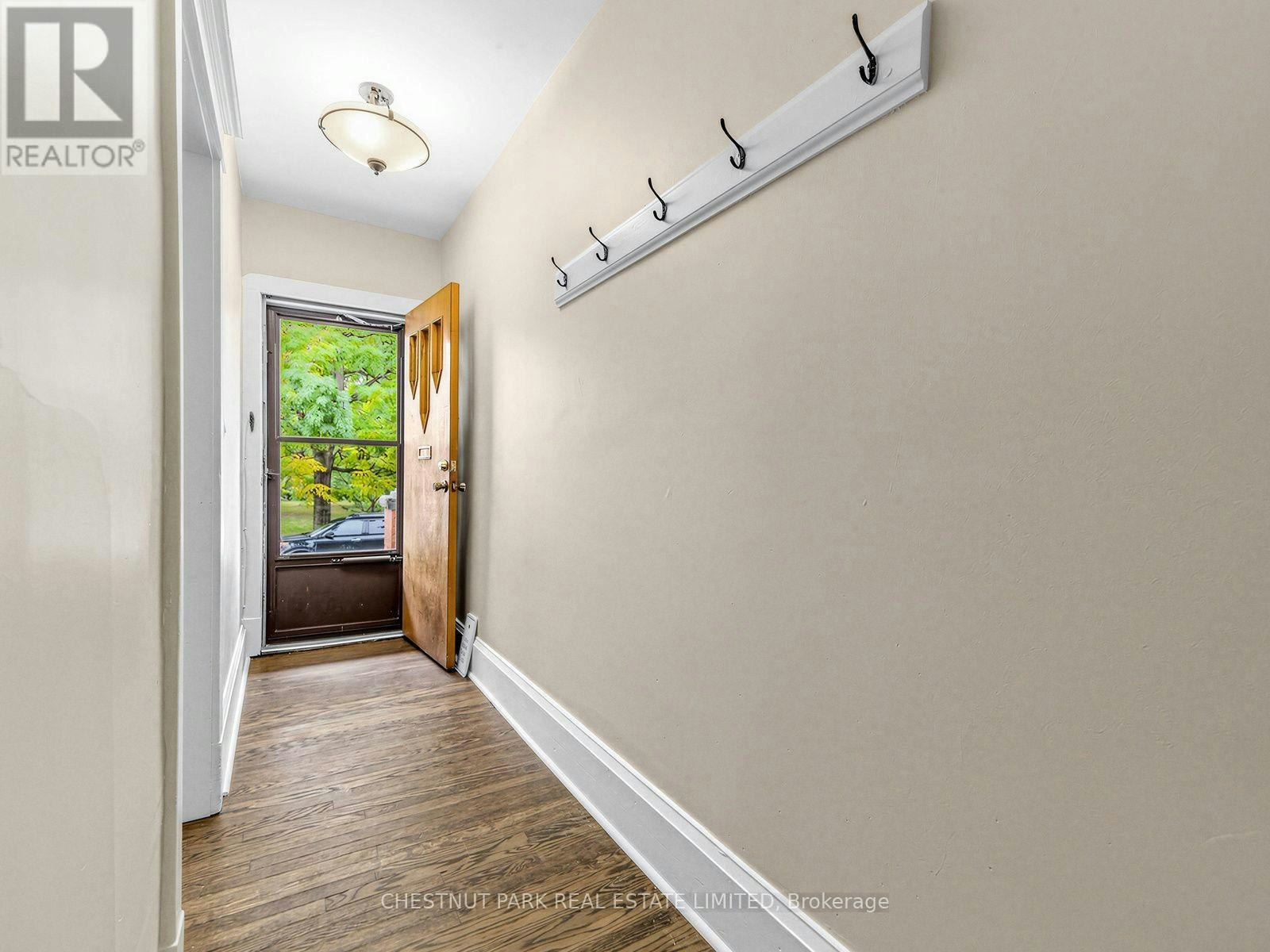 148 Felstead Avenue, Toronto, ON, M4J 1G5 - 2