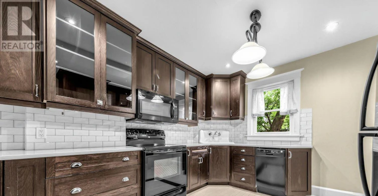 148 Felstead Avenue, Toronto, ON, M4J 1G5 - 9