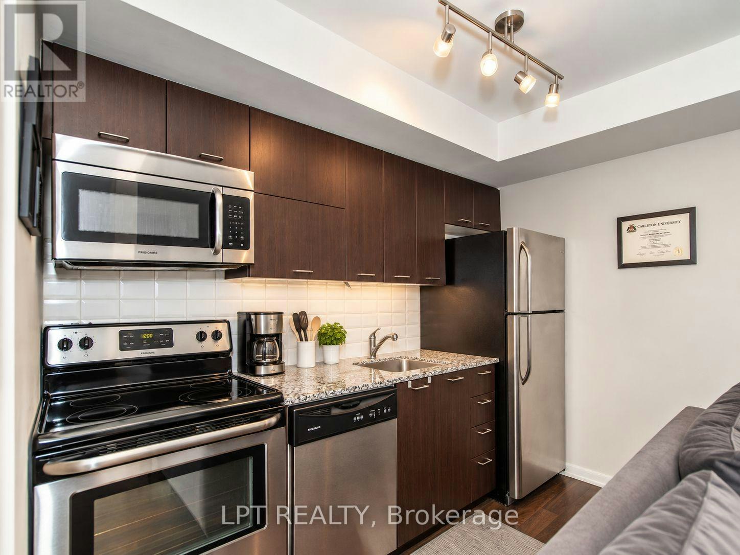 420-38 Joe Shuster Way, Toronto, ON, M6K 0A5 - 10