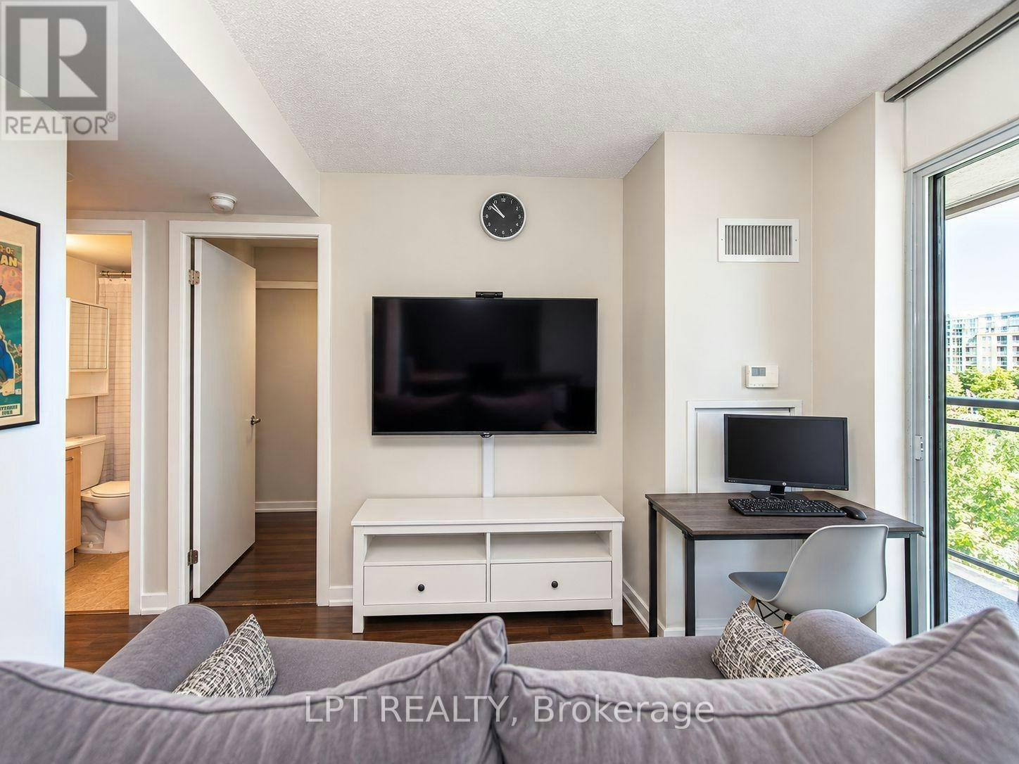 420-38 Joe Shuster Way, Toronto, ON, M6K 0A5 - 12