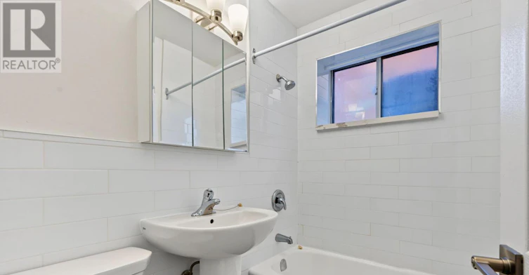 1254 Fennell Avenue E, Hamilton, ON, L8T 1T4 - 20