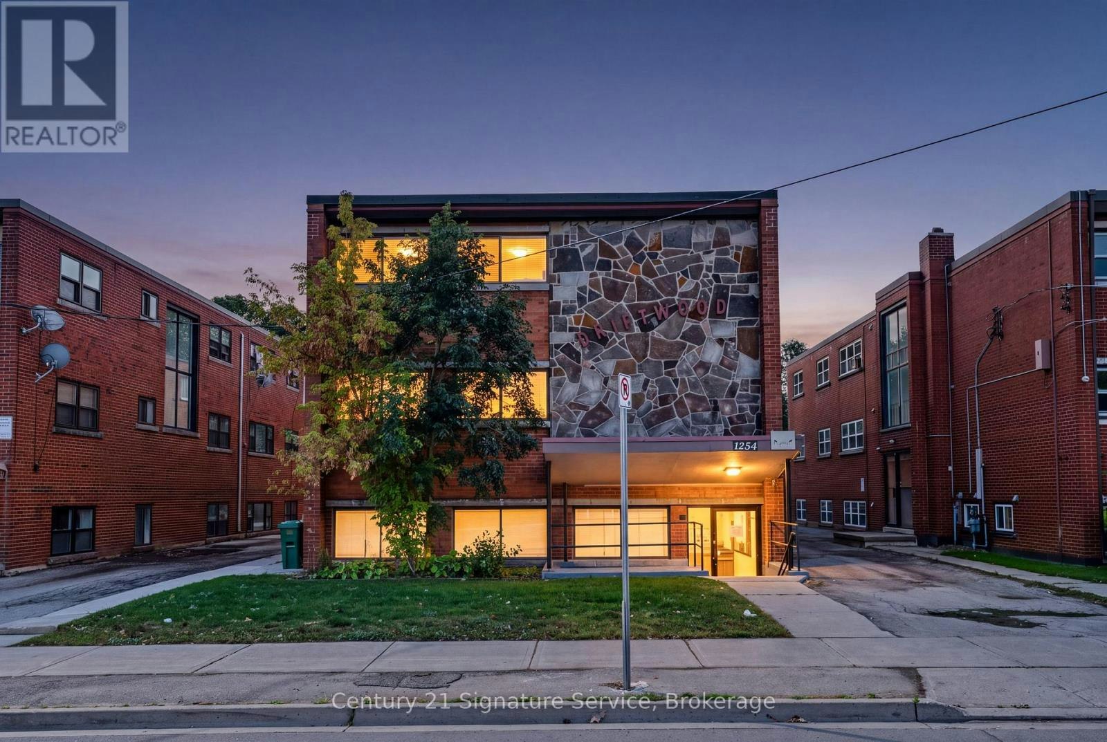 1254 Fennell Avenue E, Hamilton, ON, L8T 1T4