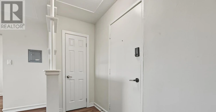 1254 Fennell Avenue E, Hamilton, ON, L8T 1T4 - 4