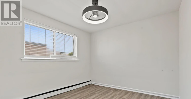 1254 Fennell Avenue E, Hamilton, ON, L8T 1T4 - 12