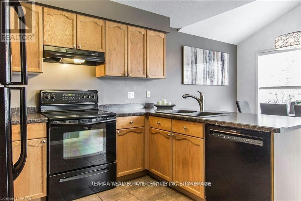59 Hagan Avenue, Guelph, ON, N1E 7B7 - 8