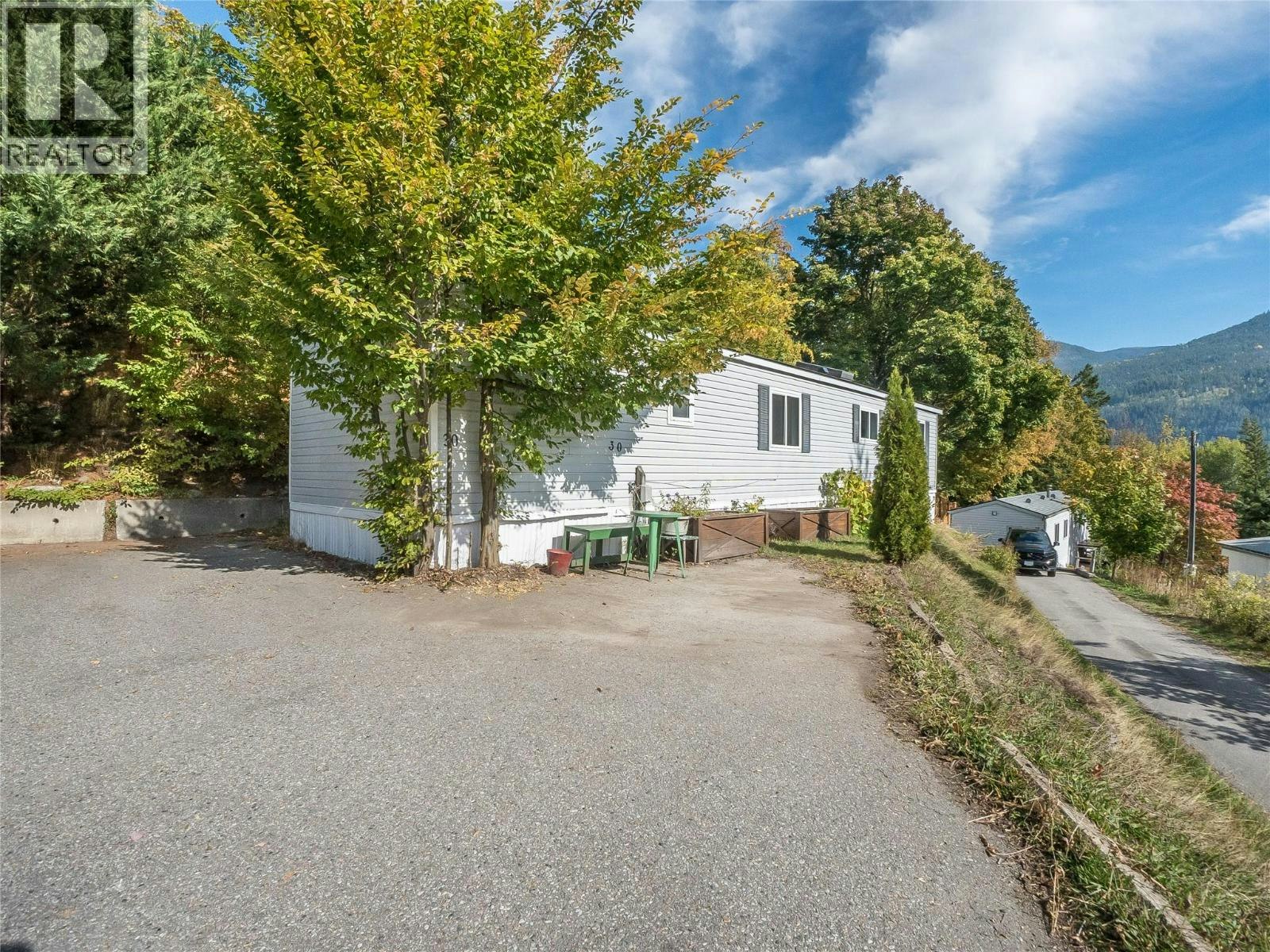 30-739 3a Highway Highway, Nelson, BC, V1L 6M4