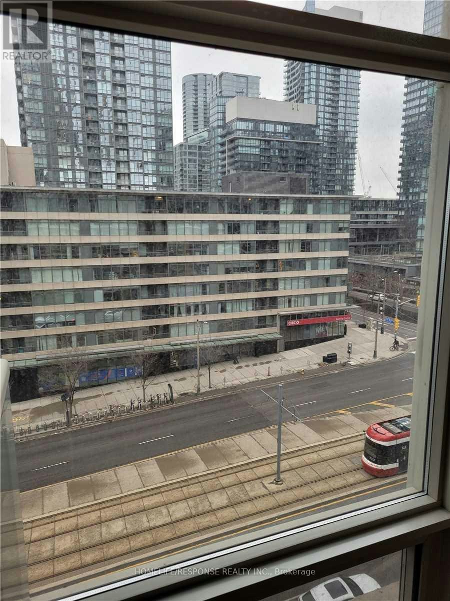 706-9 Spadina Avenue, Toronto, ON, M5V 3V5 - 16