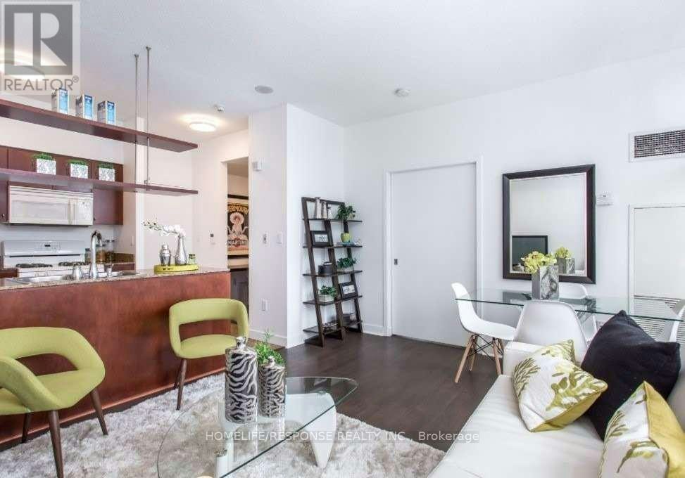 706-9 Spadina Avenue, Toronto, ON, M5V 3V5 - 3