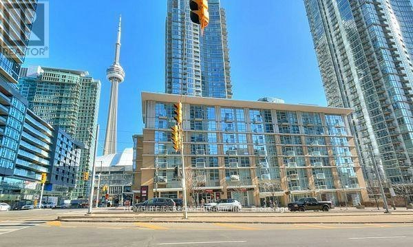 706-9 Spadina Avenue, Toronto, ON, M5V 3V5