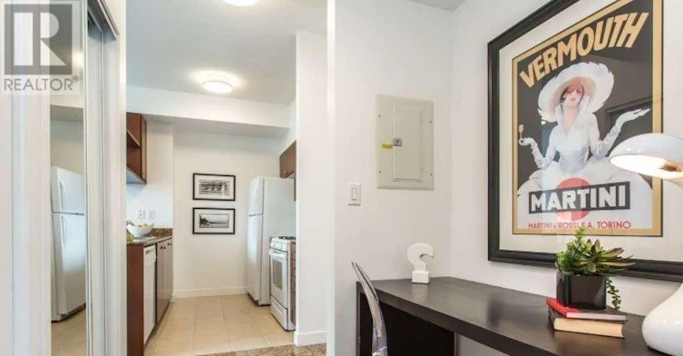 706-9 Spadina Avenue, Toronto, ON, M5V 3V5 - 2