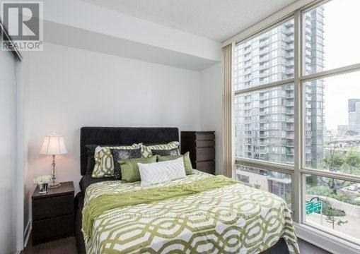 706-9 Spadina Avenue, Toronto, ON, M5V 3V5 - 7