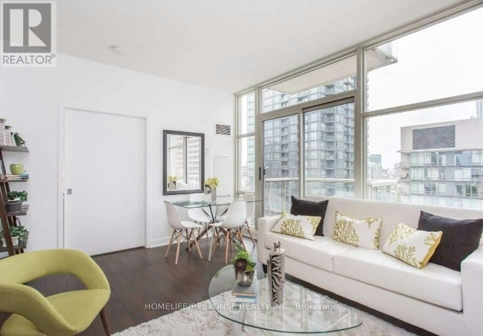 706-9 Spadina Avenue, Toronto, ON, M5V 3V5 - 4
