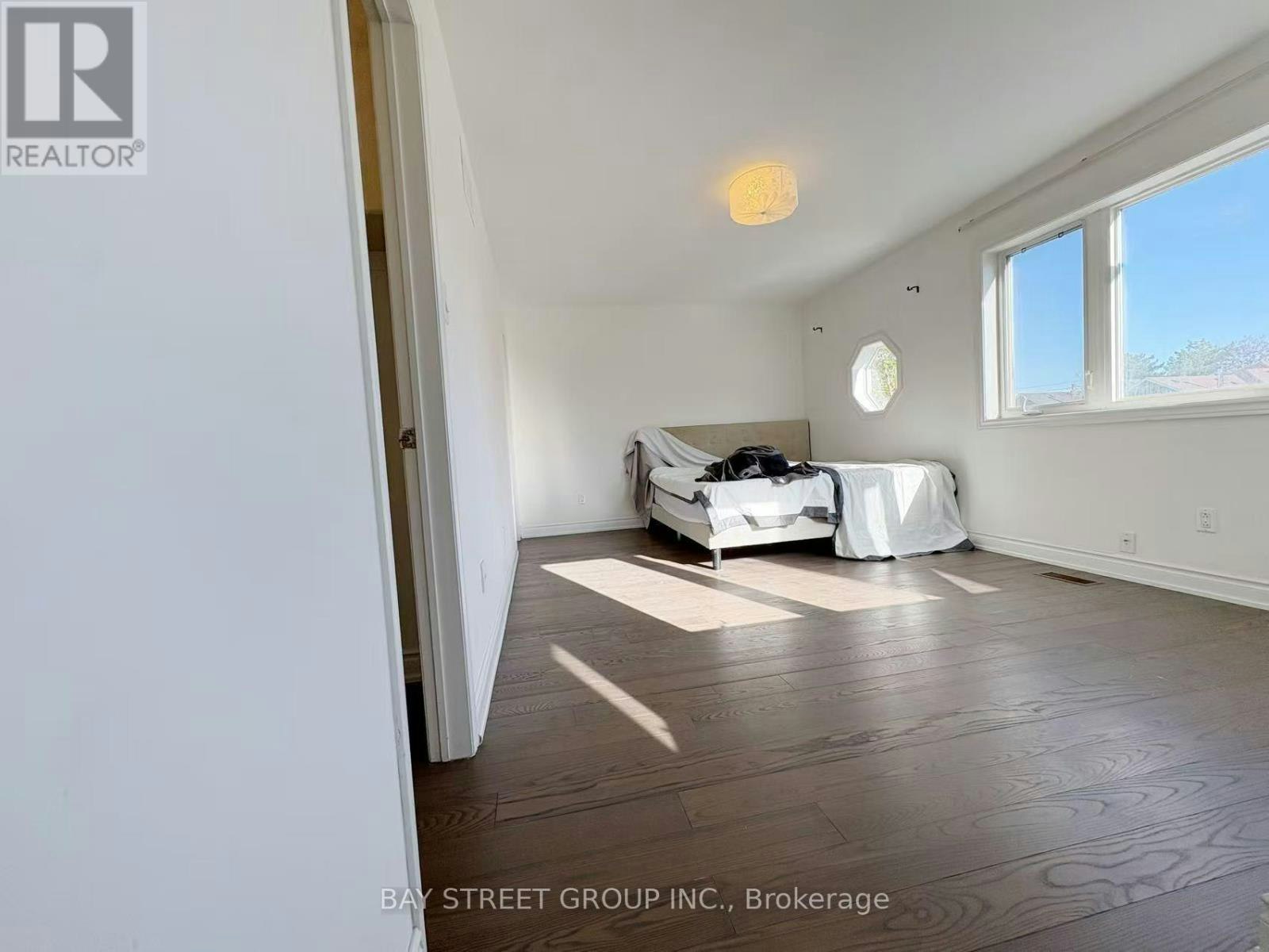 48 New Forest Square, Toronto, ON, M1V 2Z8 - 12