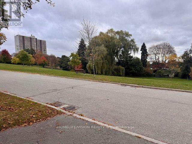 103 Laurentide Drive, Toronto, ON, M3A 3E4 - 31