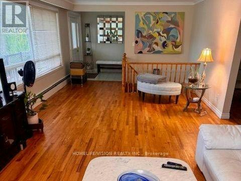 103 Laurentide Drive, Toronto, ON, M3A 3E4 - 4