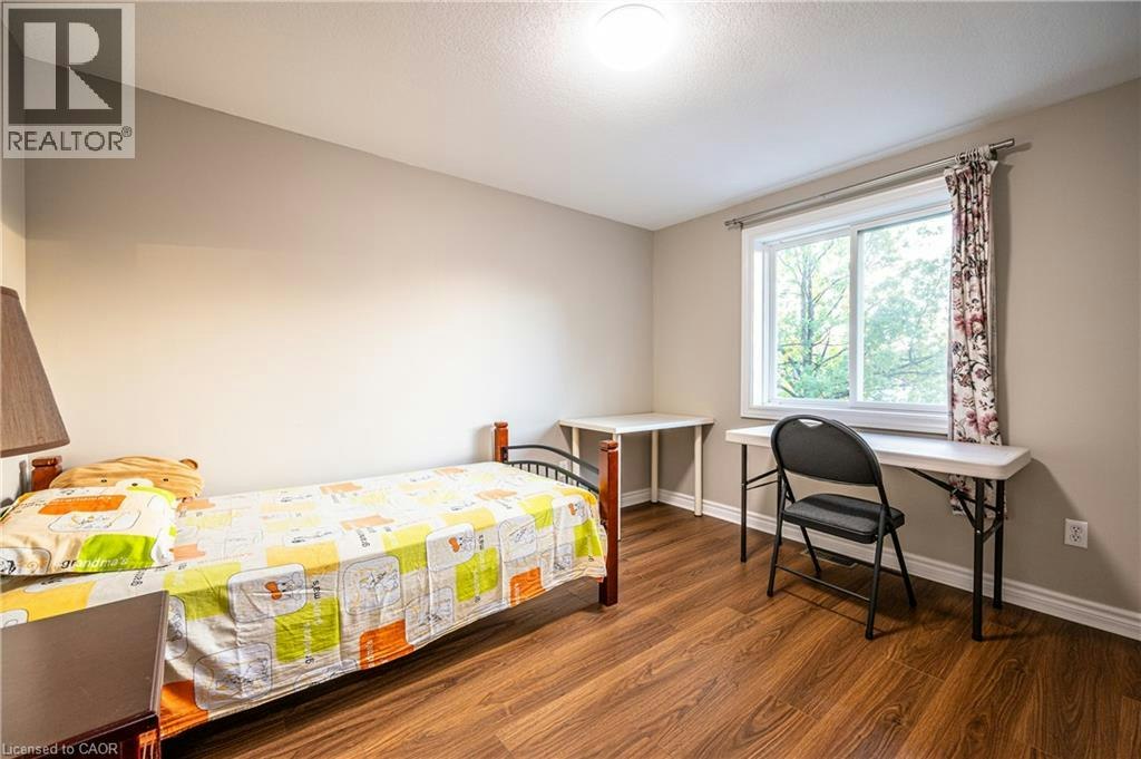 Upper-214 Misty Court, Kitchener, ON, N2B 3V4 - 10