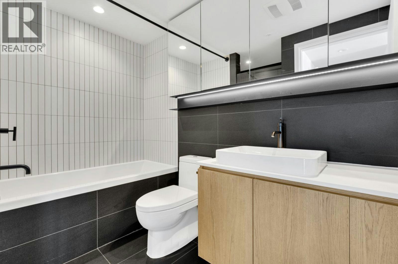 1770 Pendrell Street, Vancouver, BC, V6G 1T1 - 8