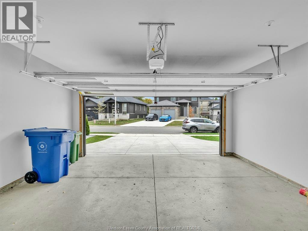 MAIN-114 Bear Street, Essex, ON, N8M 0A9 - 19