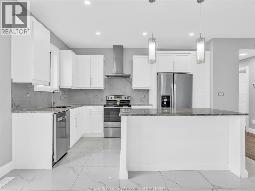 MAIN-114 Bear Street, Essex, ON, N8M 0A9 - 7